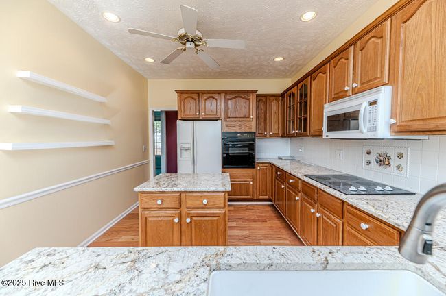 665 Lake Forest Dr Se, House other with 3 bedrooms, 3 bathrooms and 2 parking in Pinehurst NC | Image 12
