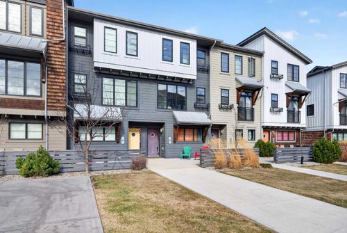 8 Walden Walk Se, Calgary, AB, T2X0Y4 | Card Image