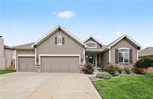 20909 S Barker Rd, Spring Hill, KS, 66083-7595 | Card Image