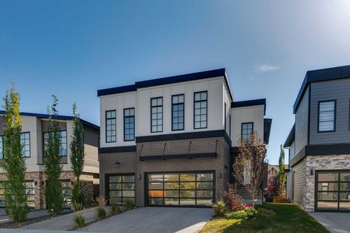 7865 8a Ave Sw, Calgary, AB, T3H6B1 | Card Image