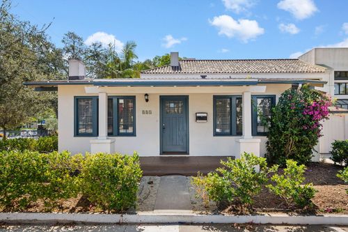 501 W Junipero St, SANTA BARBARA, CA, 93105-4211 | Card Image