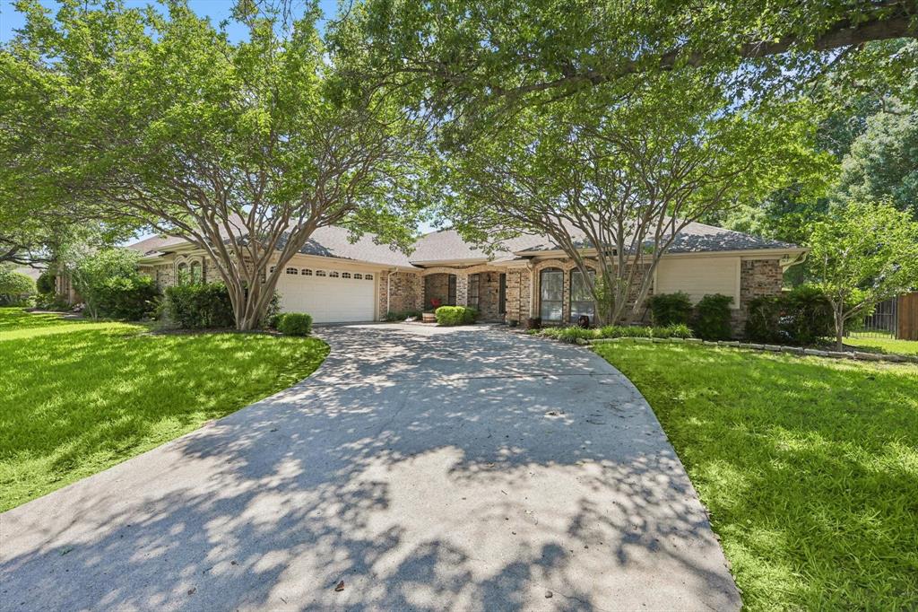 Hillside Dr, North Richland Hills, TX 76180