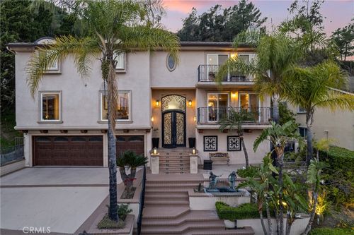 3435 Oakmont View Dr, Glendale, CA, 91208-1161 | Card Image