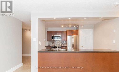1606-4205 Shipp Dr, Mississauga, ON, L4Z2Y9 | Card Image