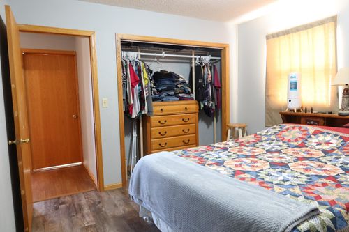 44034 County 11, Bertha, MN, 56437-1190 | Card Image