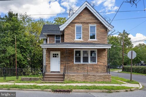 11 Bispham St, Mount Holly, NJ, 08060-1720 | Card Image