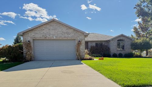 813 Canterbury Ln, Bourbonnais, IL, 60914-1679 | Card Image