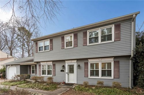 2 Coffman Cir, Hampton, VA, 23669-1841 | Card Image