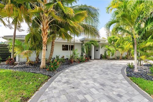 2200 Se 9th St, Pompano Beach, FL, 33062-6703 | Card Image