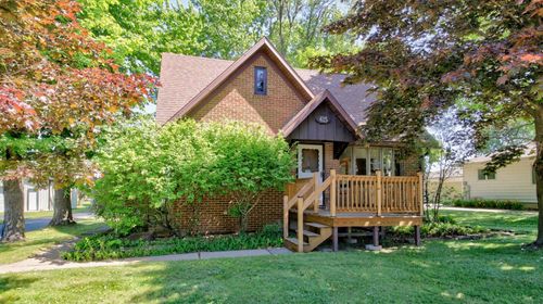 415 E Stanley St, Thorp, WI, 54771-9712 | Card Image