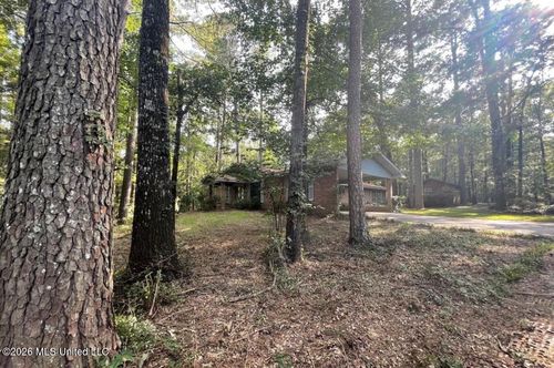 1073 Ratliff Ferry Rd, Canton, MS, 39046-8972 | Card Image