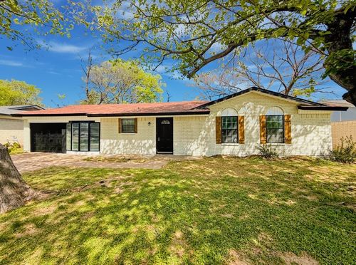 133 Buie Dr, Everman, TX, 76140-2928 | Card Image