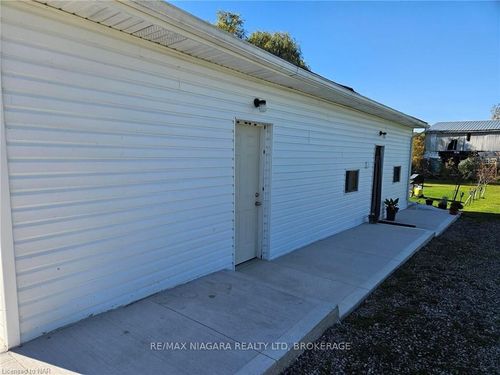 1010 Foss Rd, Fenwick, ON, L0S1C0 | Card Image