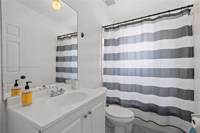 13688 Sw 264 Th Ter, House other with 4 bedrooms, 3 bathrooms and null parking in Homestead FL | Image 33