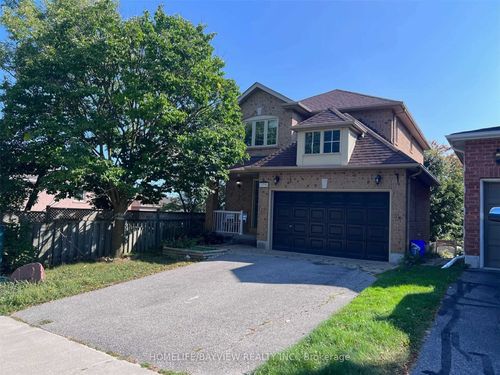 bmnt-379 Carruthers Ave, Newmarket, ON, L3X2B8 | Card Image