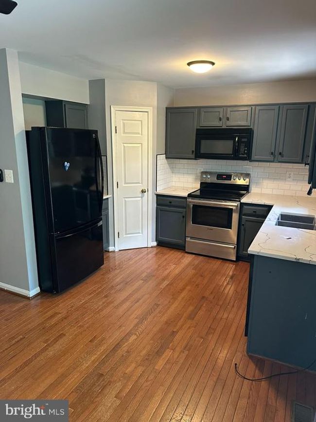 14208 Creekbranch Way, Townhouse with 3 bedrooms, 4 bathrooms and null parking in GAINESVILLE VA | Image 7