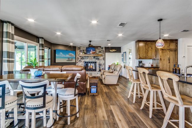 170 Cherokee Trl, House other with 3 bedrooms, 3 bathrooms and null parking in Nocona TX | Image 9