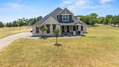 410 Silo Ct, Waxahachie, TX, 75167-8216 | Card Image