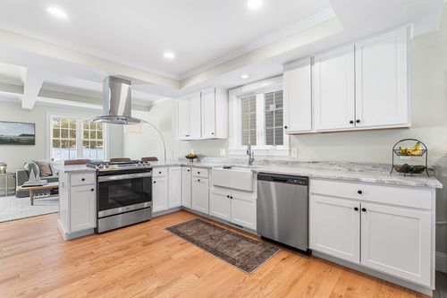 16-7 Hill St, Norfolk, MA, 02056-1683 | Card Image