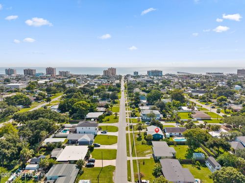 700 8th Ave N, Jacksonville Beach, FL, 32250-4636 | Card Image
