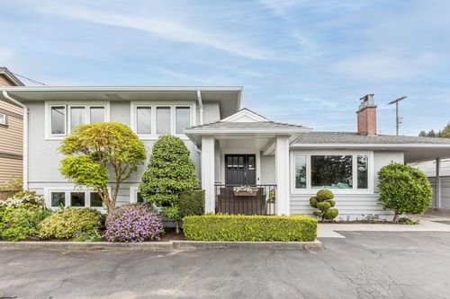 4384 Highland Boulevard, North Vancouver, BC, V7R2Z9 | Card Image