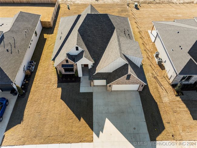 2968 E 146 Th Pl S, House other with 4 bedrooms, 3 bathrooms and null parking in Bixby OK | Image 4
