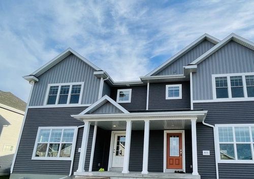 915 Blue Crane Run, Verona, WI, 53593-9207 | Card Image