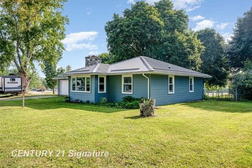 319 S M 18, Gladwin, MI, 48624-1839 | Card Image