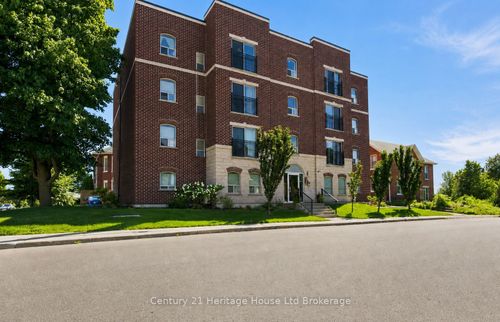 301-34 Brock St, Woodstock, ON, N4S3B5 | Card Image