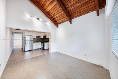 apt-6-1050 Ne 129th St, North Miami, FL, 33161-4285 | Card Image