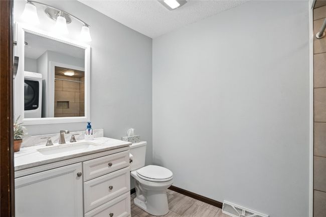 1704 Pikes Peak Ct Ne, Condo with 2 bedrooms, 2 bathrooms and null parking in Cedar Rapids IA | Image 15