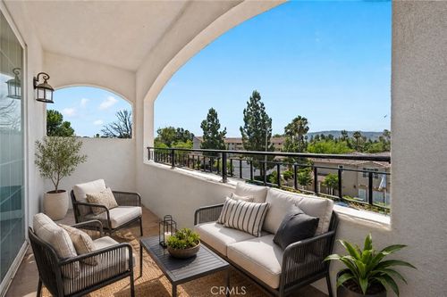 1755 Heywood, Simi Valley, CA, 93065 | Card Image