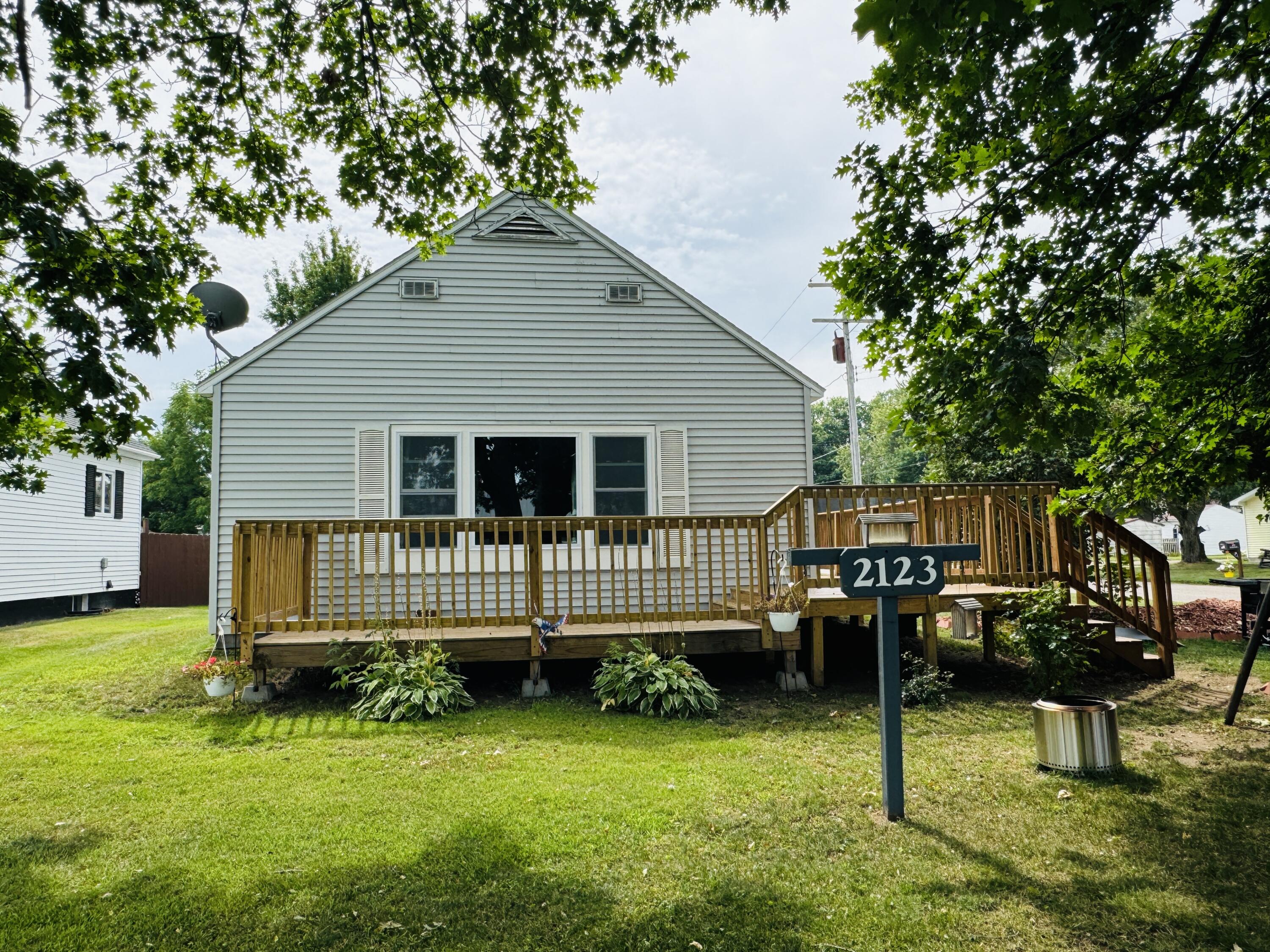 3rd Ave, Sault Sainte Marie, MI 49783
