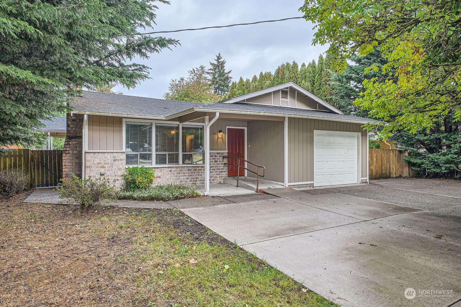 100th St, Tacoma, WA 98444