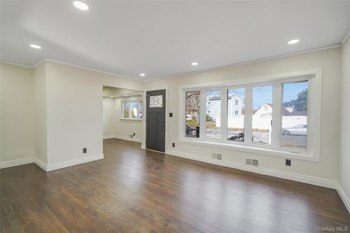 8 Elwood Rd, Centereach, NY, 11720-2831 | Card Image