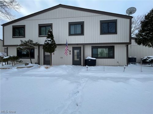 11686 Clubhouse Dr, North Royalton, OH, 44133 | Card Image