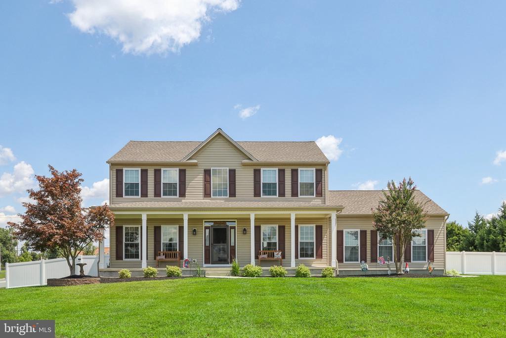 Salvatore Dr, Mullica Hill, NJ 08062