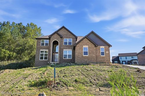 24488 Pembrooke Dr, South Lyon, MI, 48178-3001 | Card Image