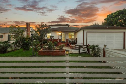 3535 S Bentley, Los Angeles, CA, 90034 | Card Image