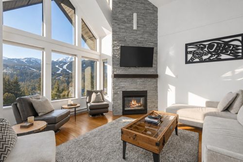 302-3212 Blueberry Dr, Whistler, BC, V8E0T5 | Card Image