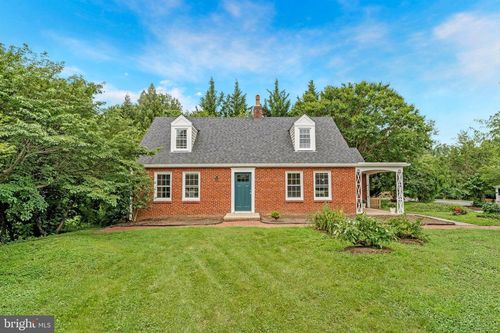 10603 Oak Pl, FAIRFAX, VA, 22030-2882 | Card Image