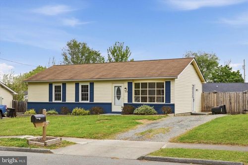 608 Dunlap St, Winchester, VA, 22601-5642 | Card Image