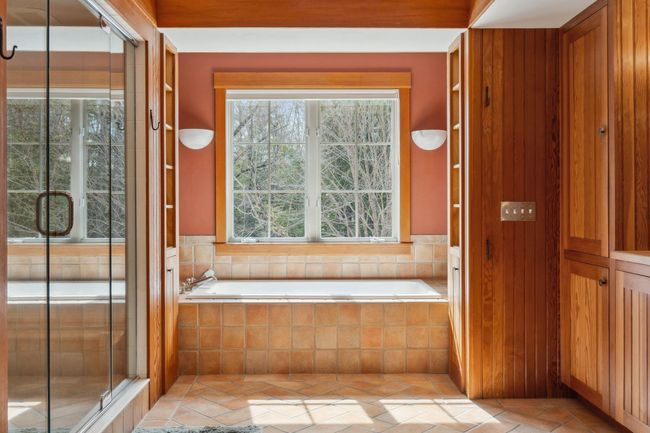 27 Burkehaven Ln, House other with 6 bedrooms, 4 bathrooms and null parking in Sunapee NH | Image 38