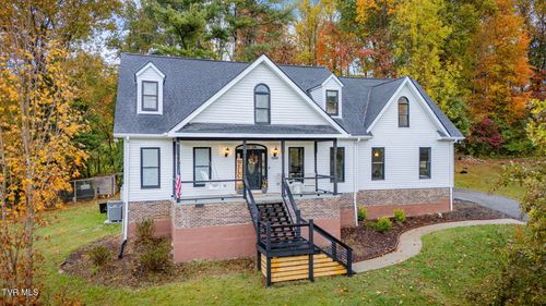 1299 Mccoy Cir, Jonesborough, TN, 37659-4757 | Card Image