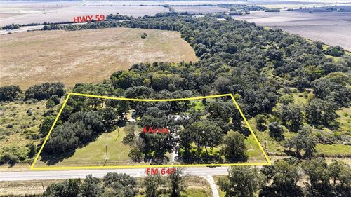 979 N Fm 647 Rd, Louise, TX, 77455-4425 | Card Image