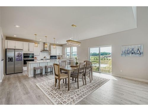 10451 Mcgregor Blvd, Woodbury, MN, 55129-5757 | Card Image
