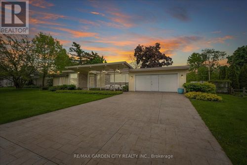 899 Niagara Parkway, Fort Erie (Central), ON, L2A5M4 | Card Image