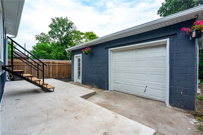 10 Comet Ave, House other with 5 bedrooms, 3 bathrooms and 1 parking in Hamilton ON | Image 37