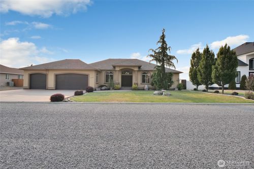 440 Dream St Se, Moses Lake, WA, 98837-8254 | Card Image
