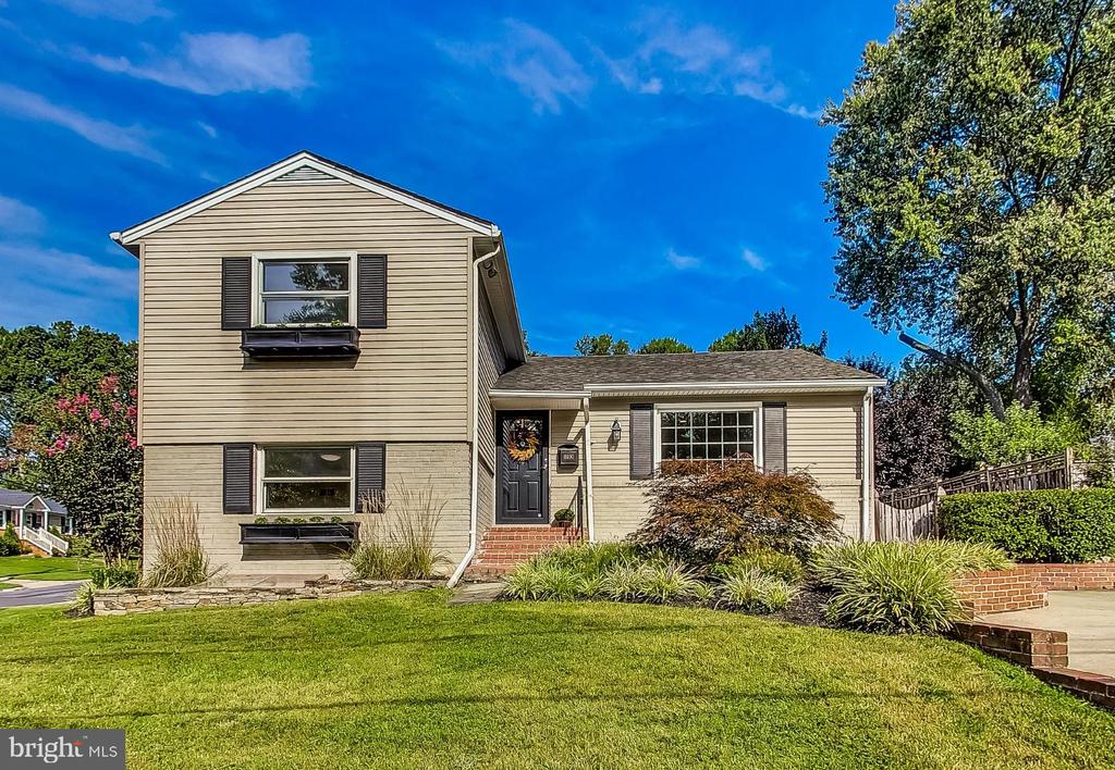 Woodson Ave, Kensington, MD 20895